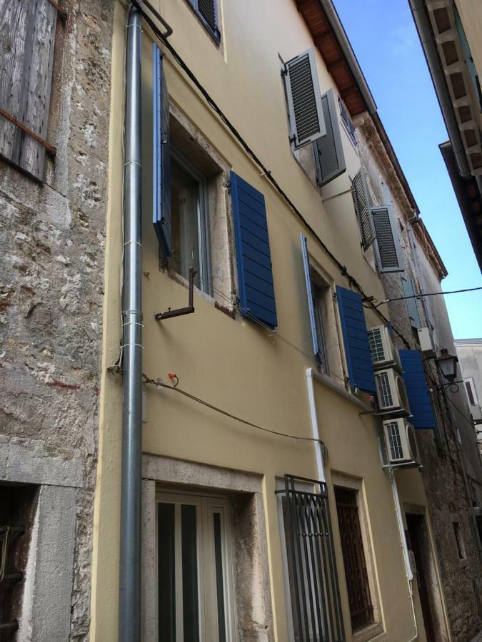Biritin Apartment *
